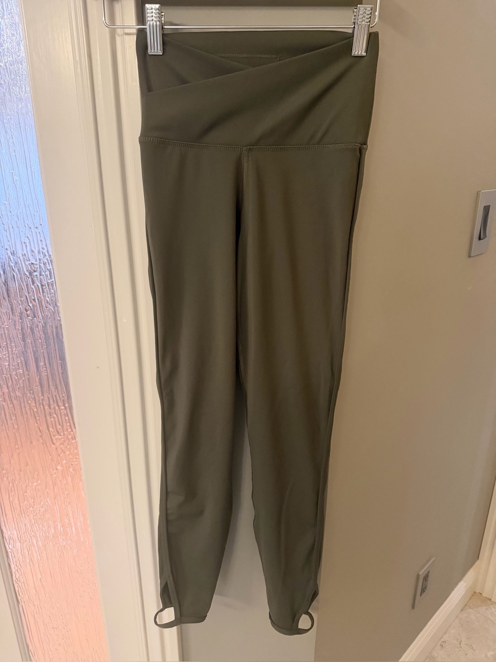 Nike Dri-FIT Olive Green High Rise Cutout Hem Leggings XS